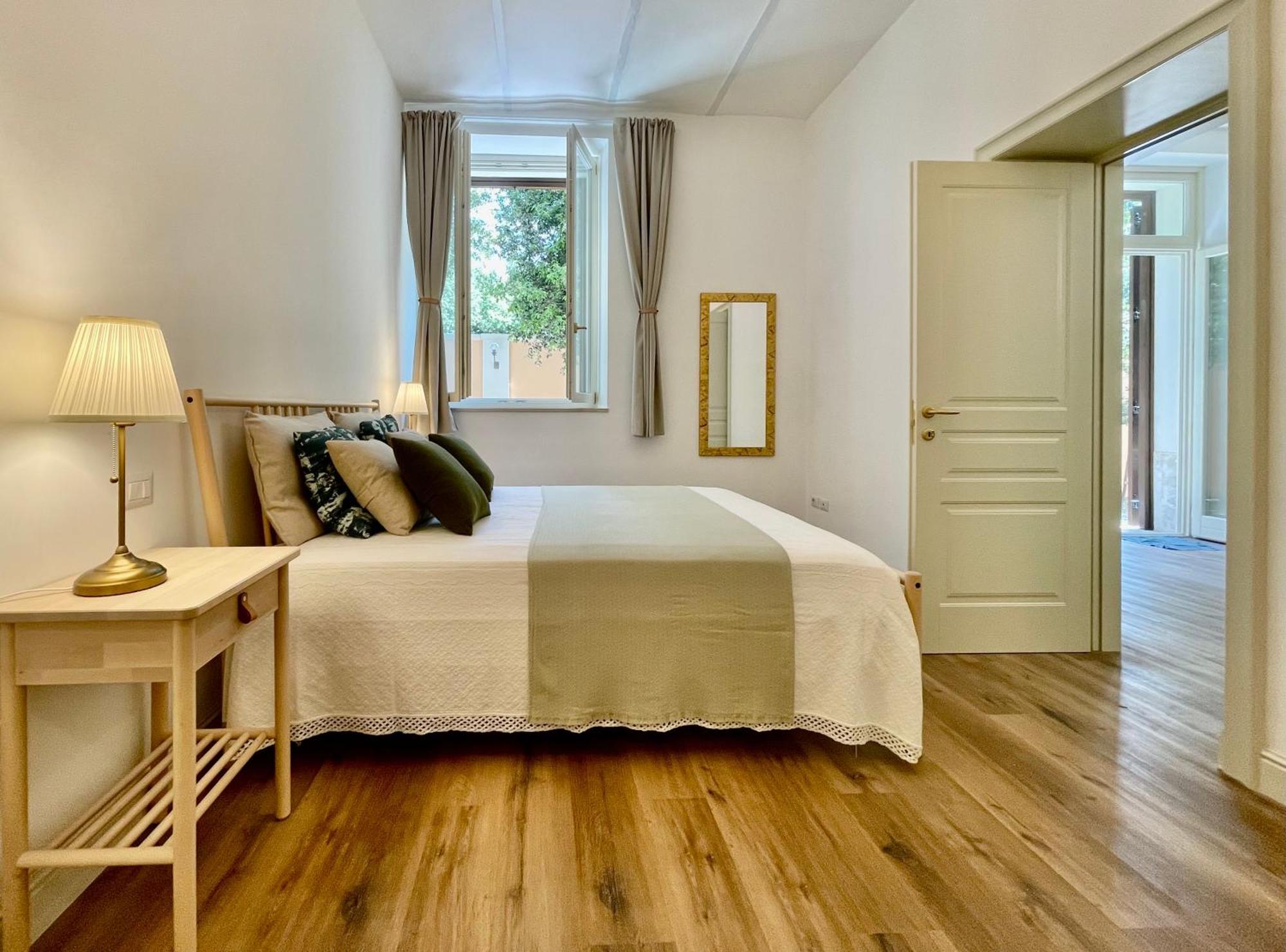 Hotel Palazzo Pitagora Tarent Zewnętrze zdjęcie