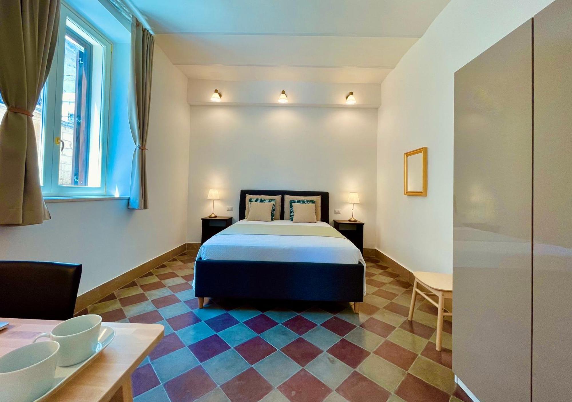 Hotel Palazzo Pitagora Tarent Zewnętrze zdjęcie